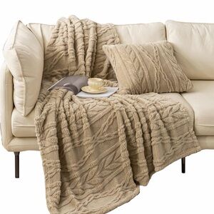 Elegant Tan Knit Throw Blanket and Pillow Set